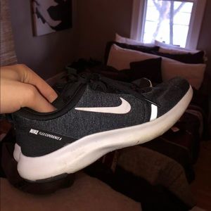 Size 6.5 Nike sneakers
